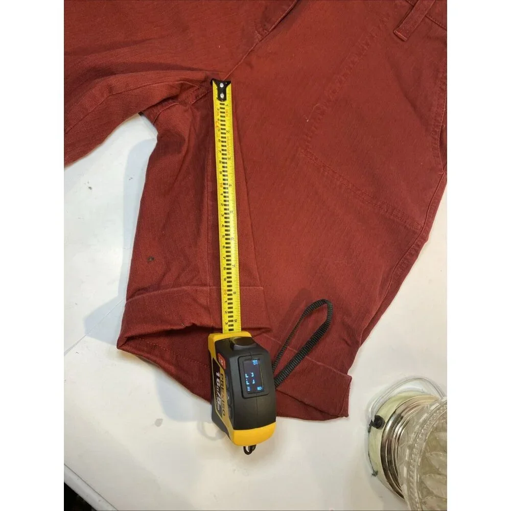 Liz Claiborne Size 12 Capri Duke Red Short Stretch ~ New - Picture 8 of 9